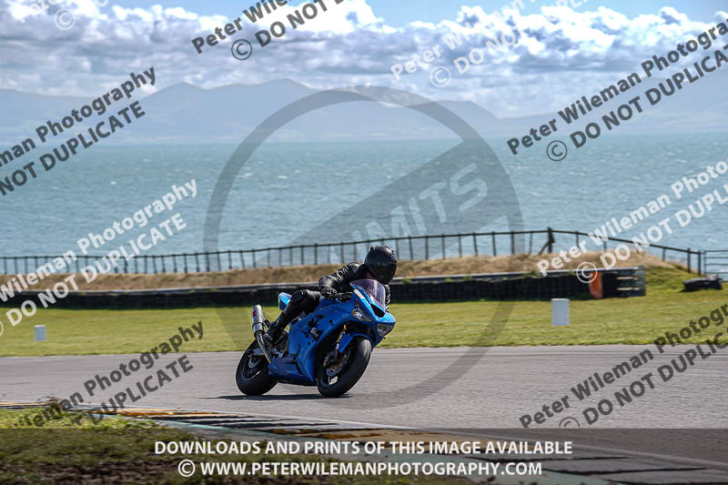 anglesey no limits trackday;anglesey photographs;anglesey trackday photographs;enduro digital images;event digital images;eventdigitalimages;no limits trackdays;peter wileman photography;racing digital images;trac mon;trackday digital images;trackday photos;ty croes